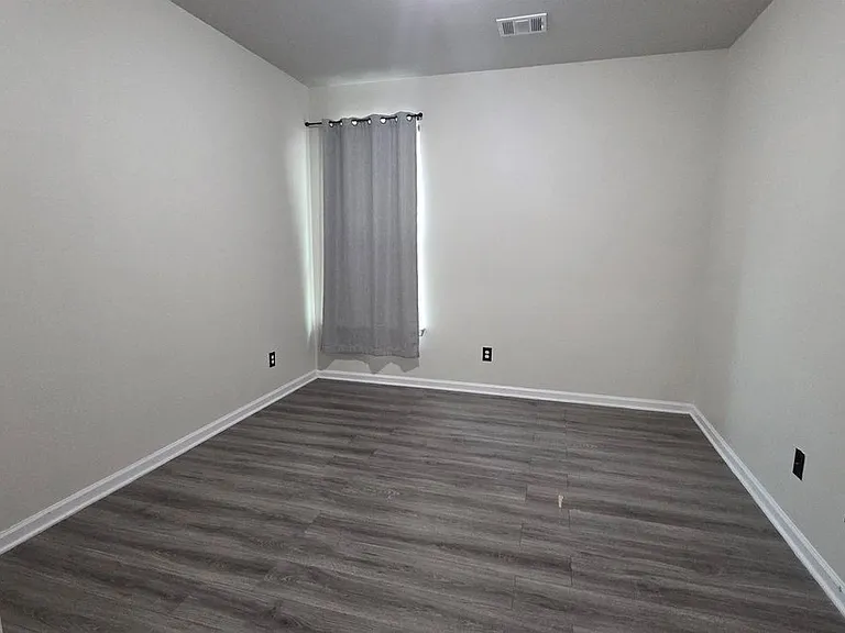 583 Fall River Dr — Photo 19