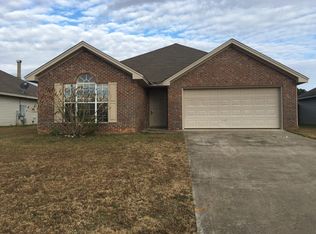 146 Barnes Ct, Wetumpka, AL 36092