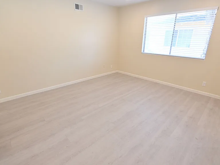 1759 Stokes Street — Photo 16