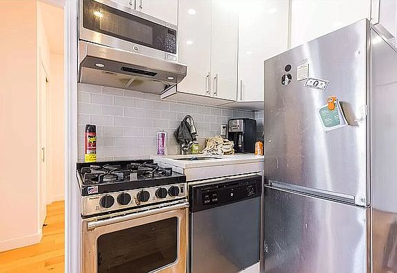 4th image of 380 Broome St APT 9