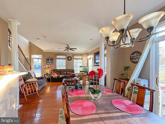 2nd image of 9850 Earls Ferry Cir #1