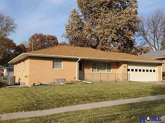 2nd image of 2331 S 62nd St