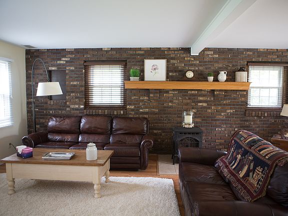 Family Room 23.7 x 15.7