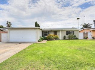 9882 Guinida Ln, Anaheim, CA 92804