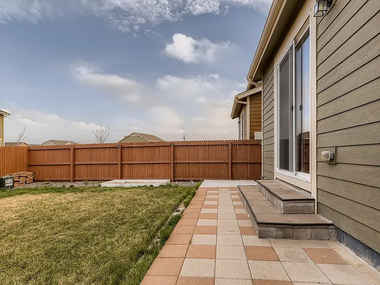 14960 Chicago St — Photo 37