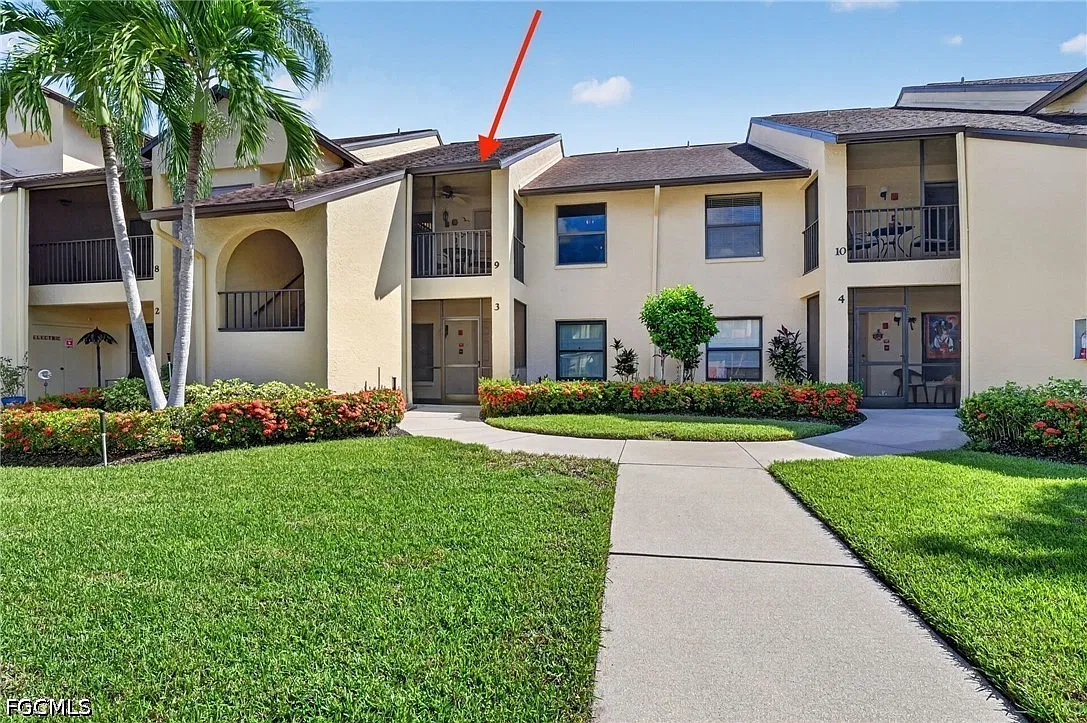 2 bed, 2.0 bath, 825 sqft, $3,200 — Photo 1