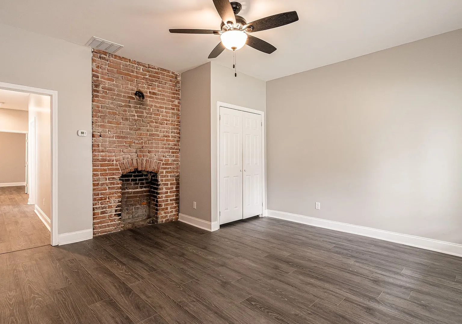 Charming 4 Bedroom For Rent. — Photo 3