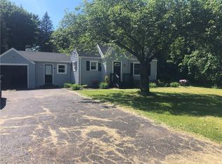 1047 Pixley Rd, Rochester, NY 14624