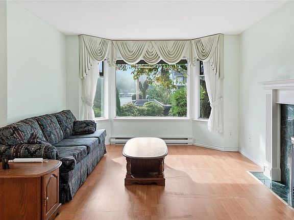 4th image of 1846 Begonia Way