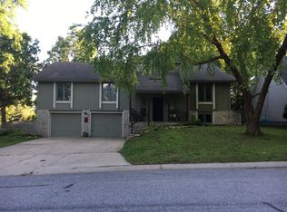 340 NW Weschester Dr, Blue Springs, MO 64014