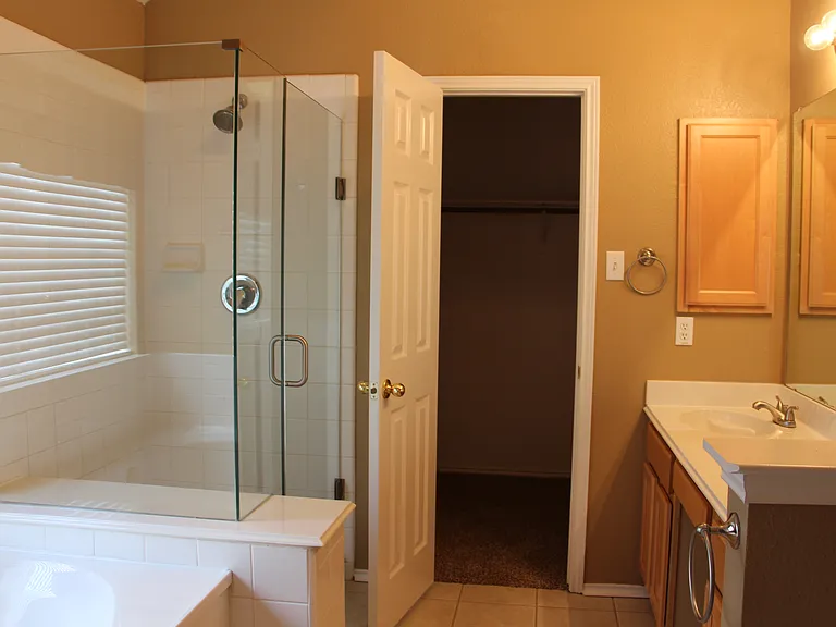 10305 Loving Trail Dr — Photo 15