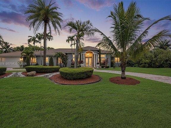 4th image of 16541 SW 62nd St