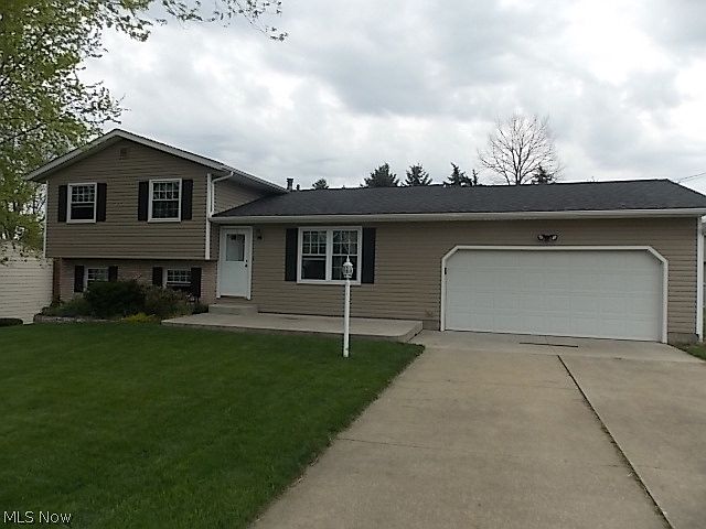 1st image of 3295 Longwood Dr