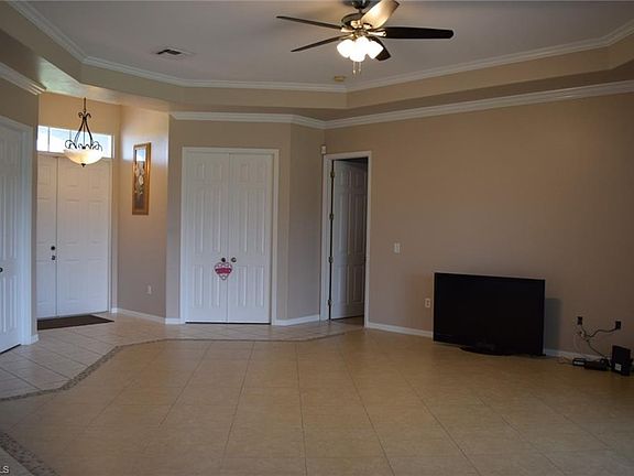 4th image of 750 Festival Ave S
