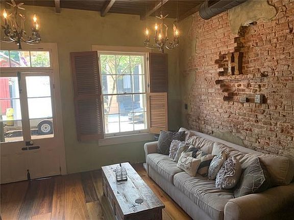 2nd image of 625 Burgundy St #1