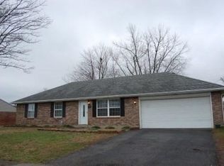 714 Cynthia Ct, Radcliff, KY 40160