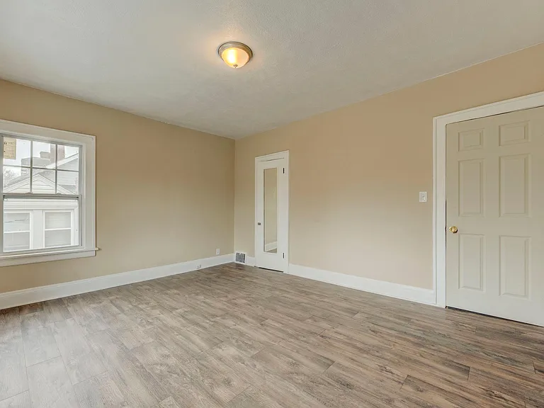 13091 Cedar Rd — Photo 21