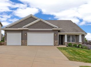 976 Camp Cardinal Rd, Iowa City, IA 52246