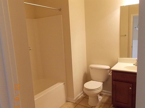 5th image of 124 Woodman Ct