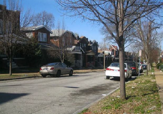 2nd image of 3643 Montana St