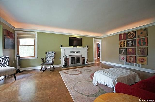 1st image of 43375 Judson Ave