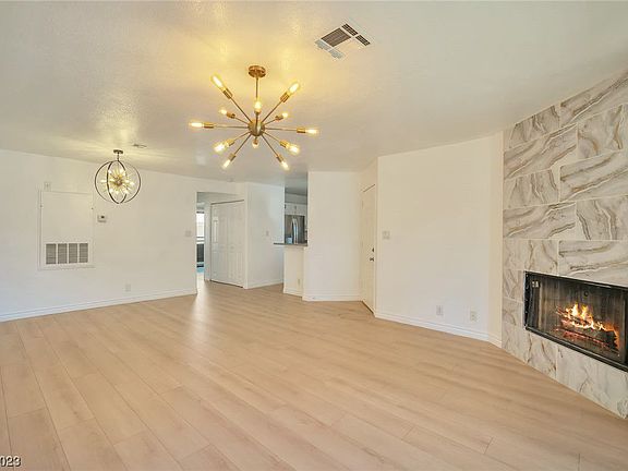 4th image of 5076 S Rainbow Blvd Unit 104