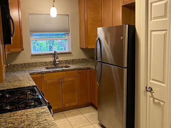3rd image of 7508 Buckingham Dr APT 4