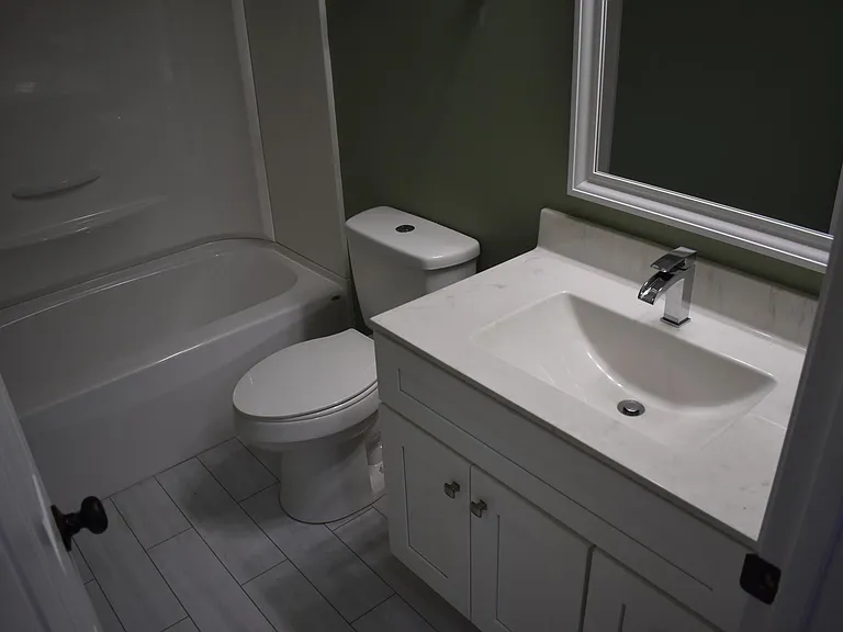 1112 Forest Hills Ave — Photo 15
