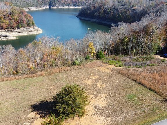 3rd image of 11 Twin Creek Est
