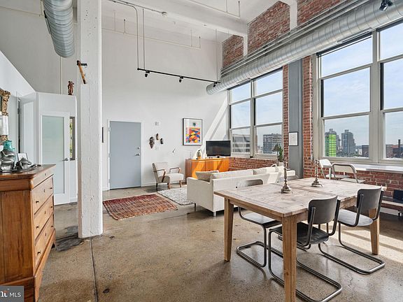 4th image of 444 N 4th St Unit 813