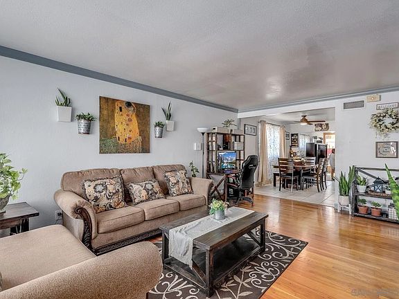 3rd image of 623 Omeara St