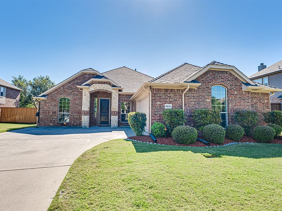 1st image of 5616 Chateau Dr