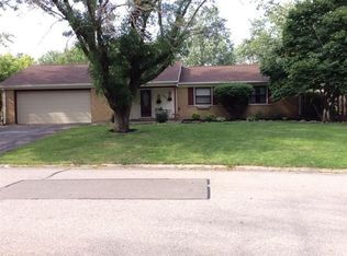 105 Waterford Dr, Dayton, OH 45458