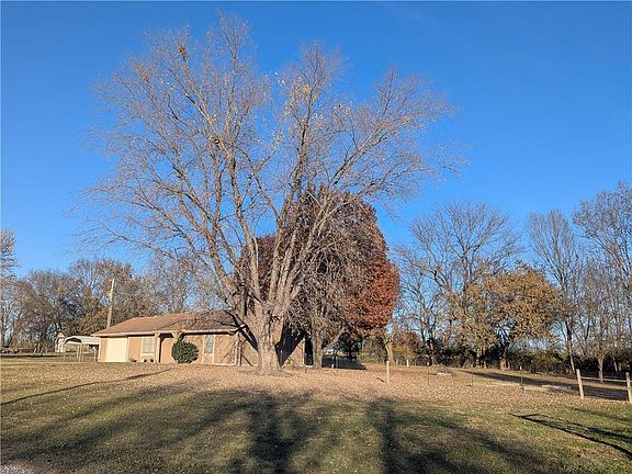 4th image of 22113 S Fawn Dr