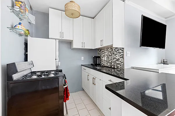 Sold by Compass | media 13