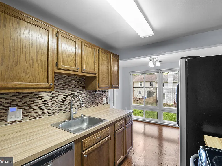 18050 Chalet Dr #14103 — Photo 13