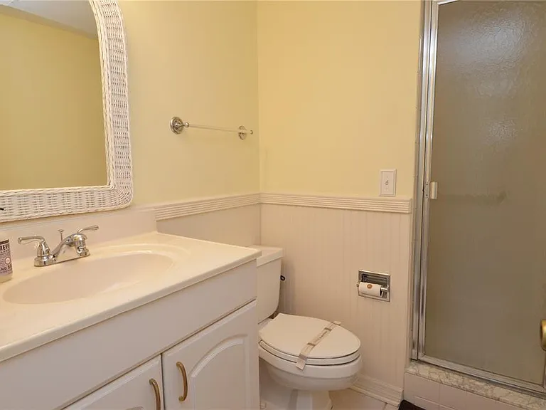 18650 Gulf Blvd #305 — Photo 54