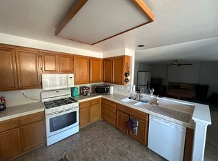 40636 Windsor Rd ROOM 1, Temecula, CA 92591