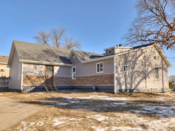 606 1st Ave S, Altoona, IA 50009