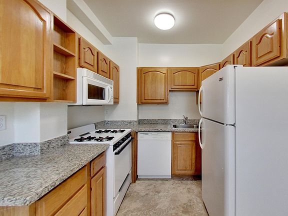 3rd image of 855 Pine St #1267R