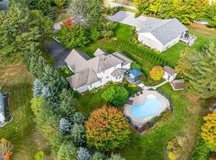 127 Goldfinch Cres, Tiny, ON L0L2J0