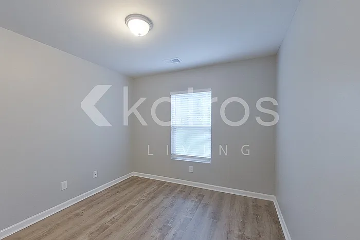 318 Sunrise Cir — Photo 9