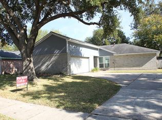 3915 Rosemont Dr, La Porte, TX 77571