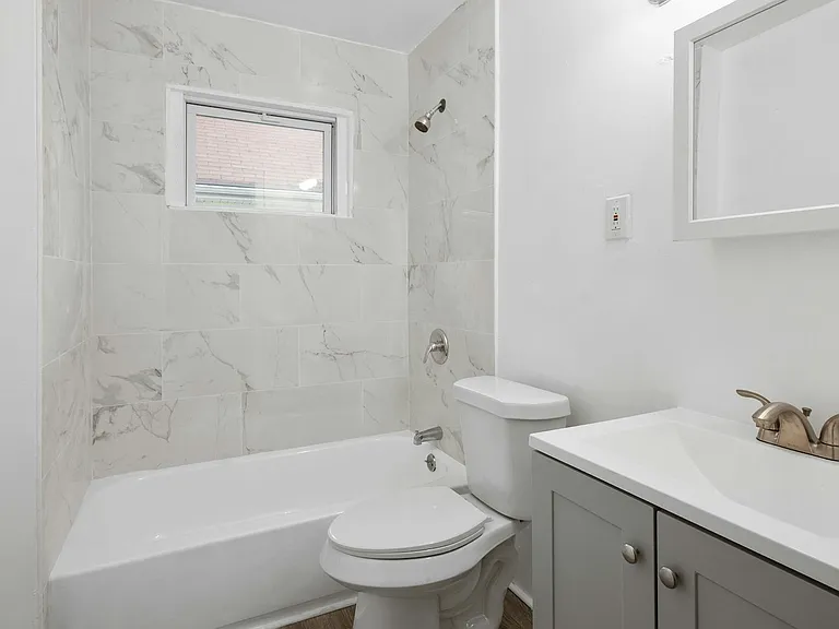 13500 3rd Ave #B — Photo 1