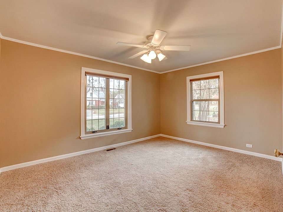 1st image of 1208 S New Haven Ave