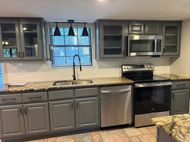 506 Pecos Trl — Photo 11