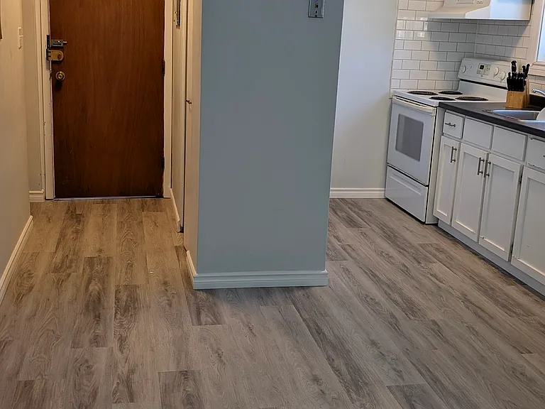 265 Macdonnell St #6 — Photo 10