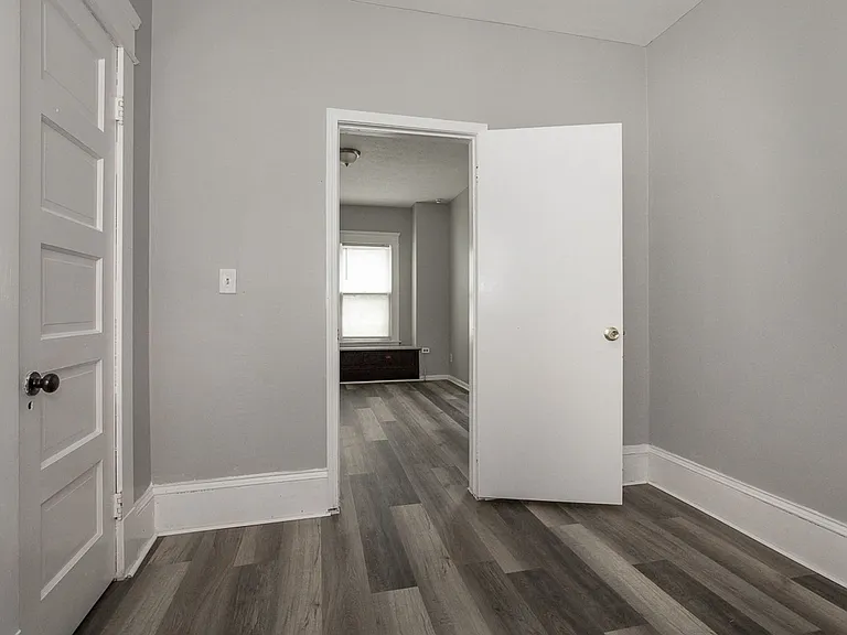 3910 Carlyle Ave — Photo 9