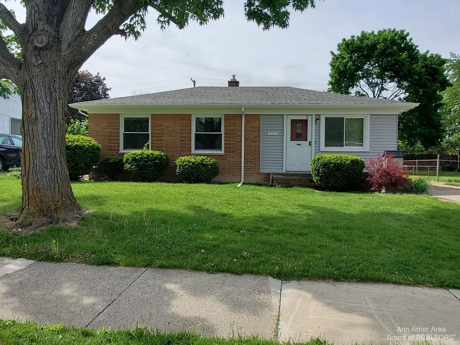 337 W St, Saline, MI 48176 Zillow