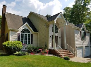 278 Holmes Rd, North Attleboro, MA 02760